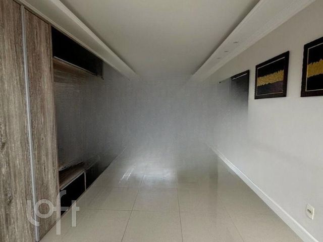 Apartamento com 101m², 3 dormitórios, 3 suítes, 2 vagas, São João em Porto Alegre