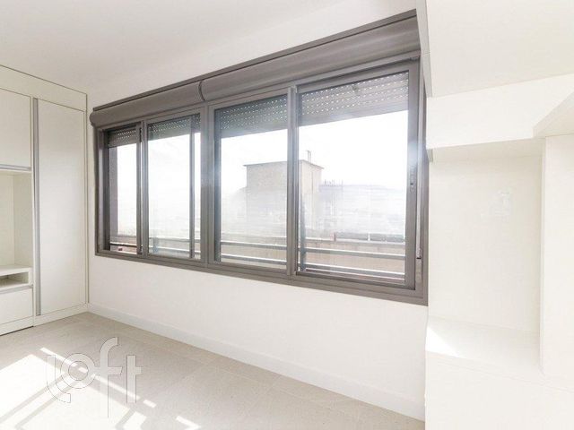 Apartamento com 24m², 1 dormitório, 1 vaga, Cidade Baixa em Porto Alegre