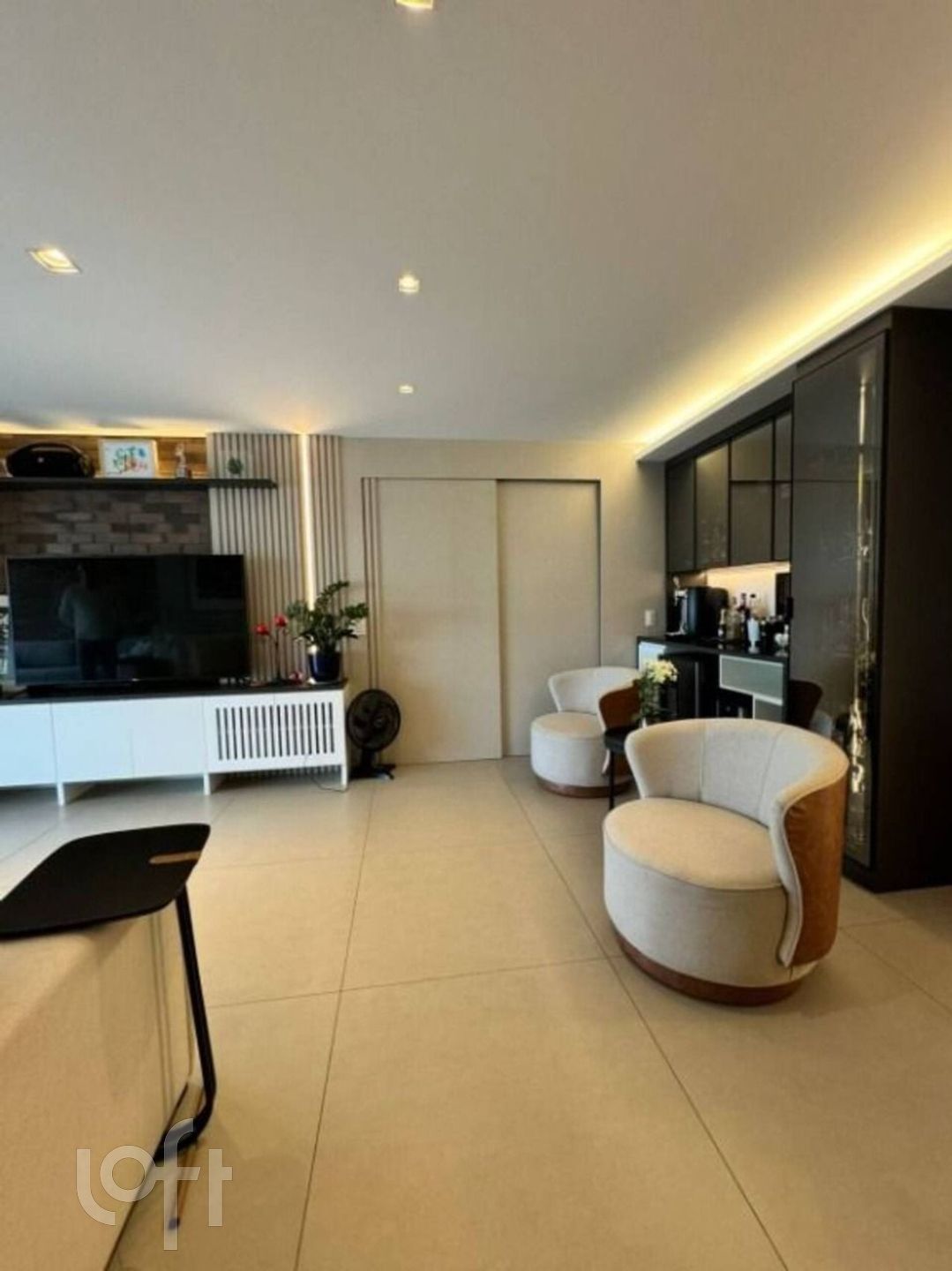 Apartamento à venda com 3 quartos, 147m² - Foto 5