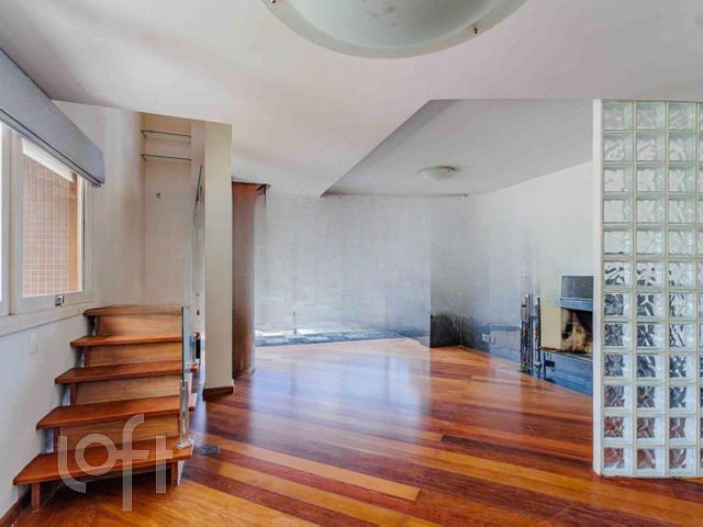 Apartamento com 302m², 4 dormitórios, 1 suíte, 3 vagas, Menino Deus em Porto Alegre