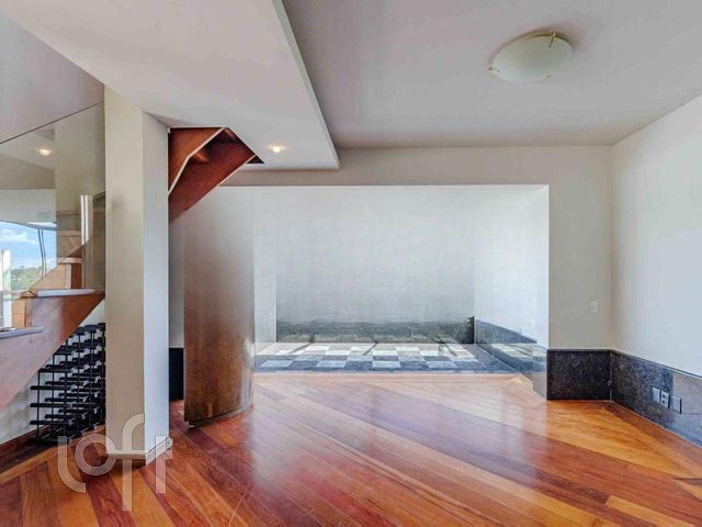 Apartamento com 302m², 4 dormitórios, 1 suíte, 3 vagas, Menino Deus em Porto Alegre