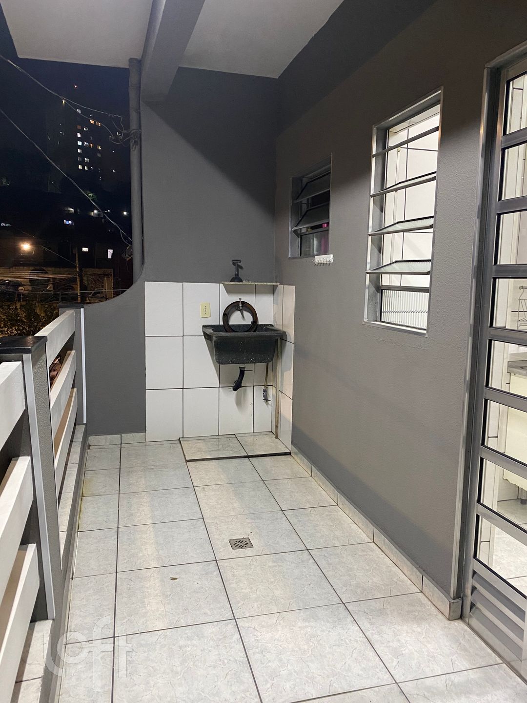 Casa à venda com 4 quartos, 250m² - Foto 3