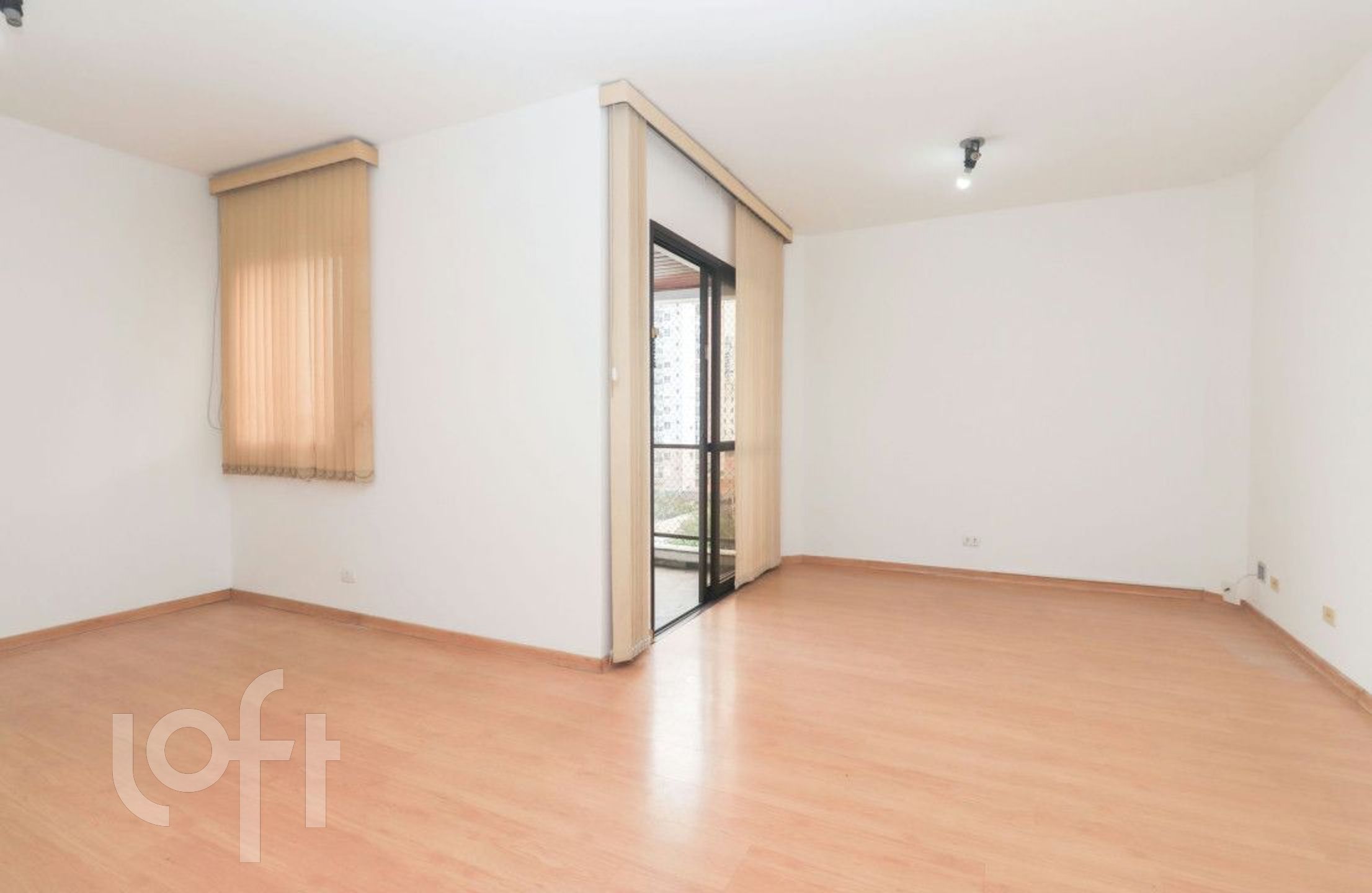 Apartamento à venda com 2 quartos, 108m² - Foto 2