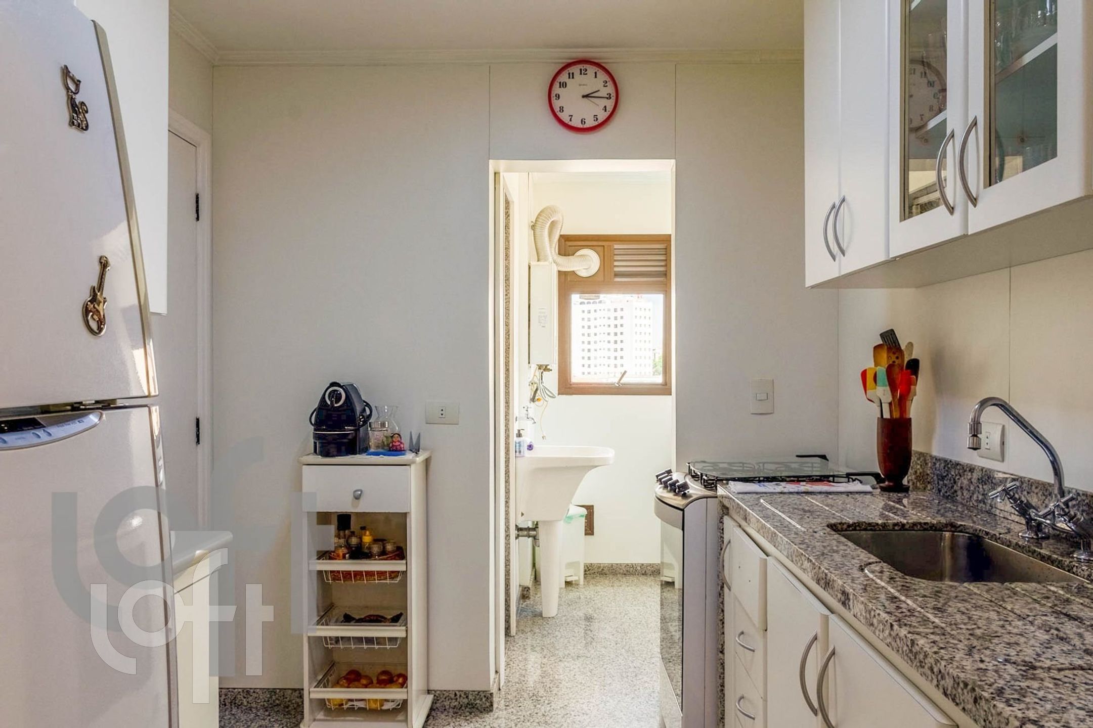 Apartamento à venda com 3 quartos, 98m² - Foto 35