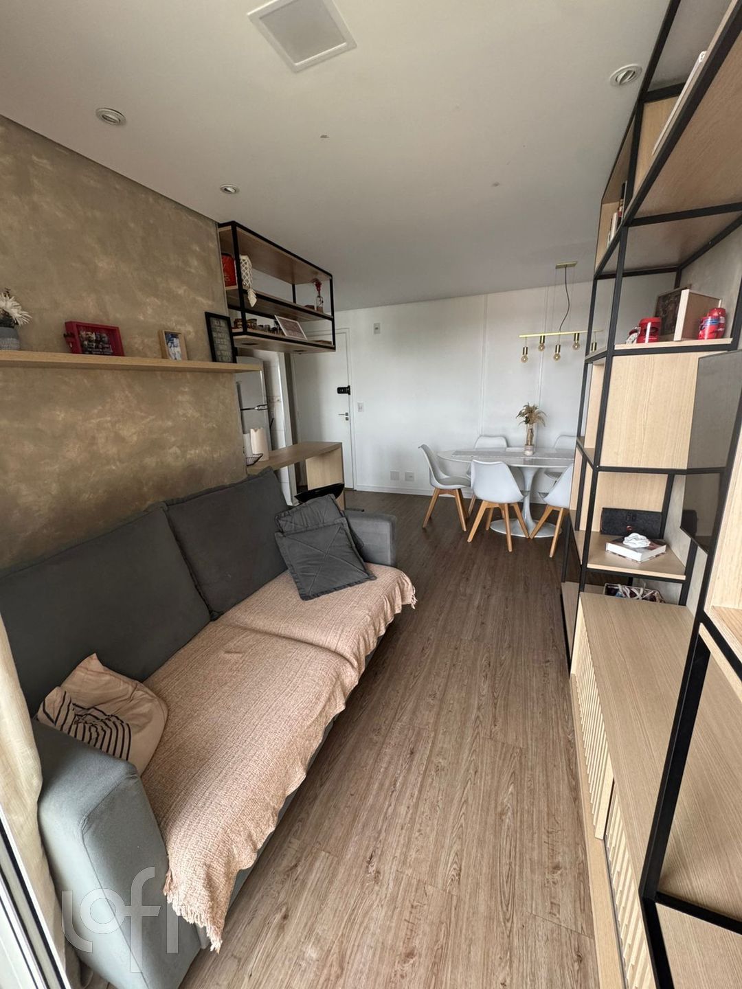 Apartamento à venda com 2 quartos, 56m² - Foto 2