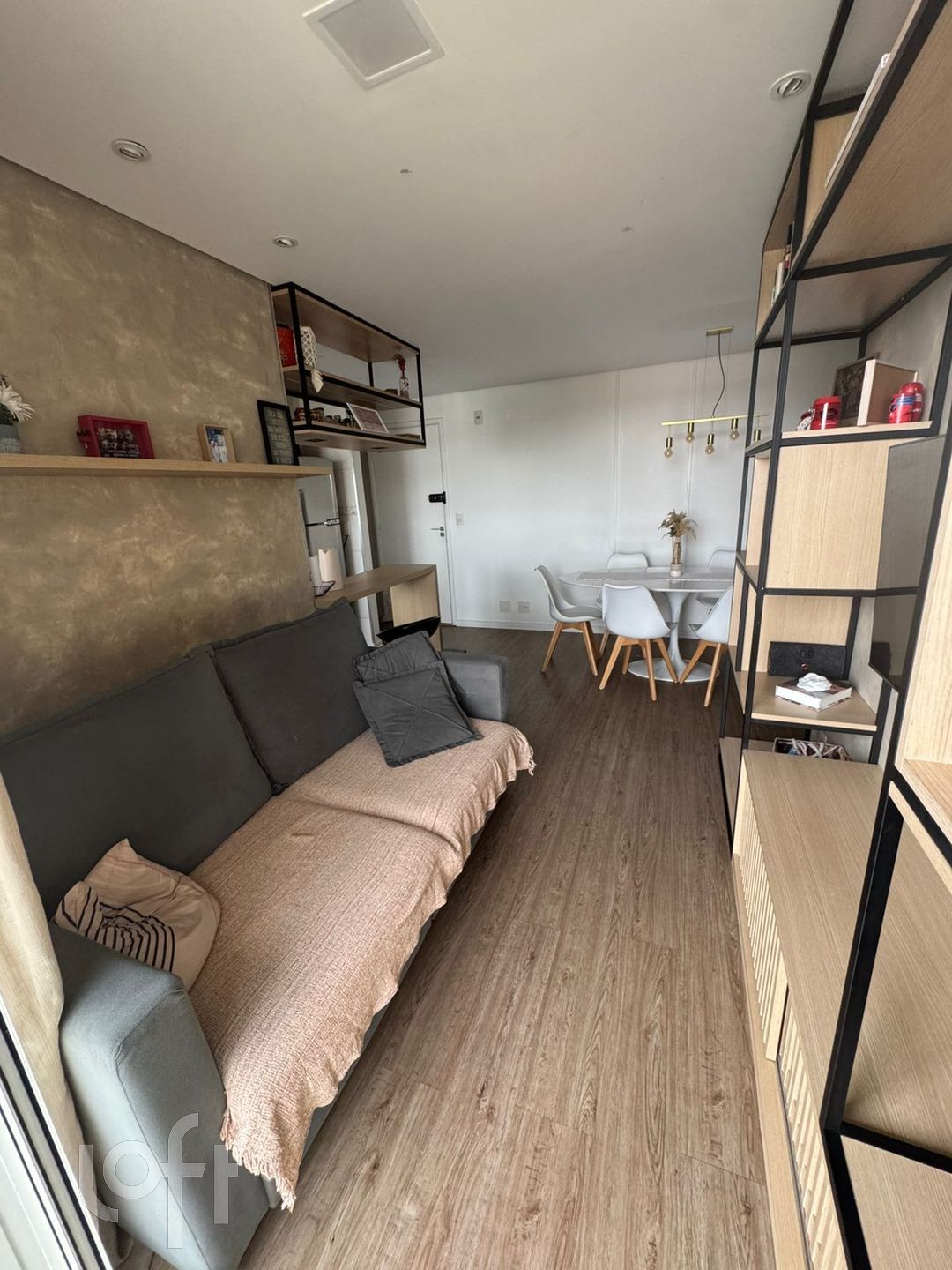 Apartamento à venda com 2 quartos, 56m² - Foto 1