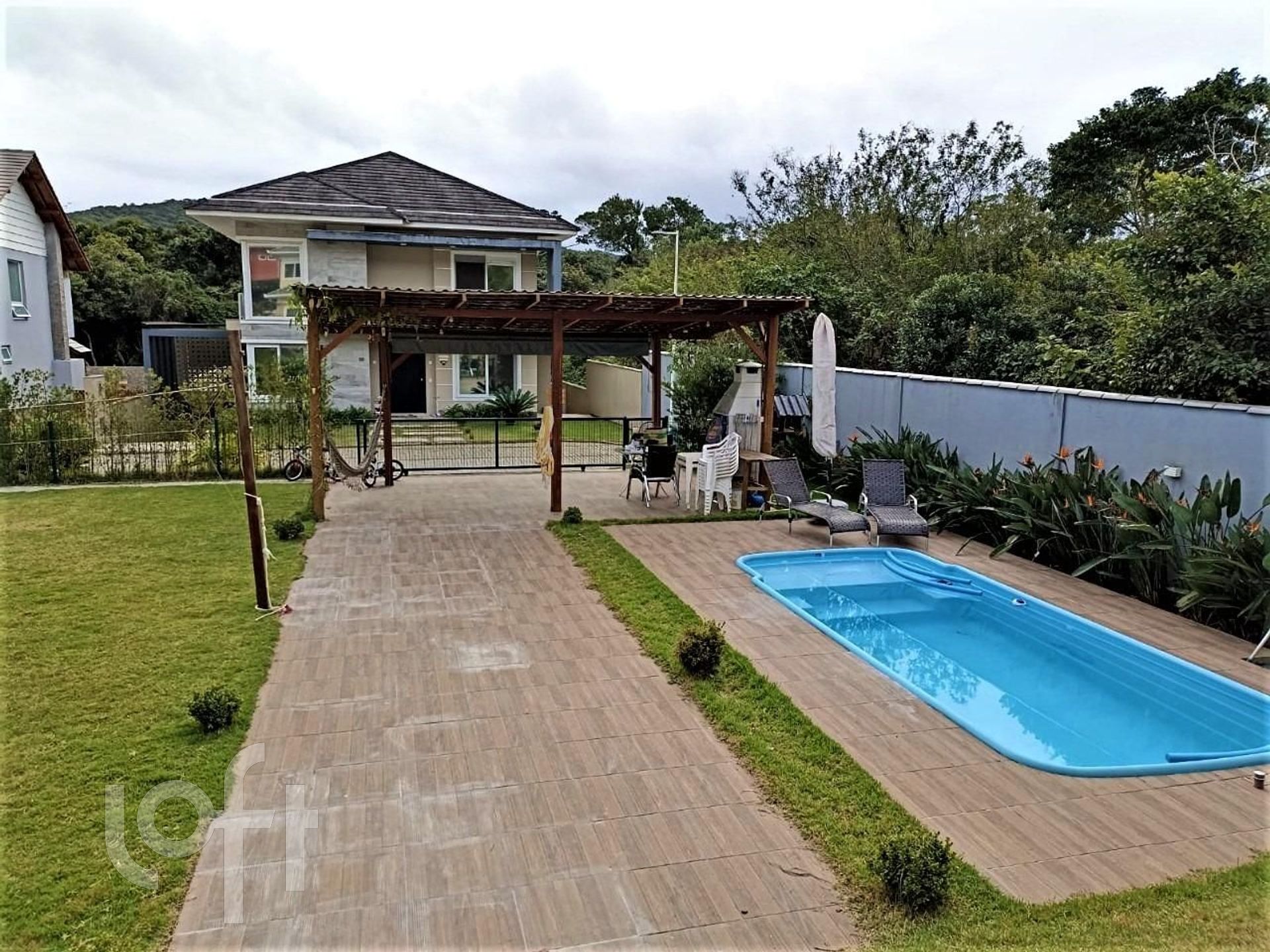Casa à venda em Santo Antônio de Lisboa com 288 m², 5 quartos, 5 suítes, 2 vagas
