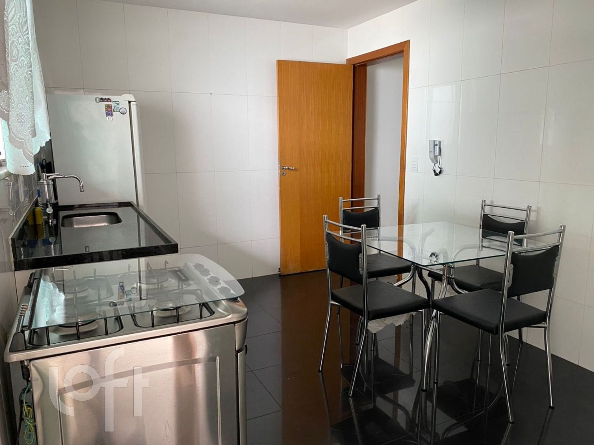 Casa à venda com 3 quartos, 88m² - Foto 11