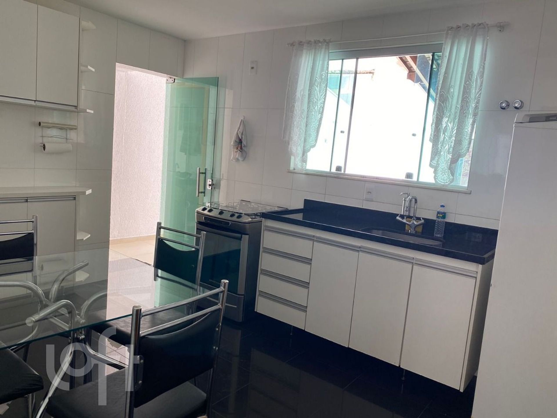 Casa à venda com 3 quartos, 88m² - Foto 10