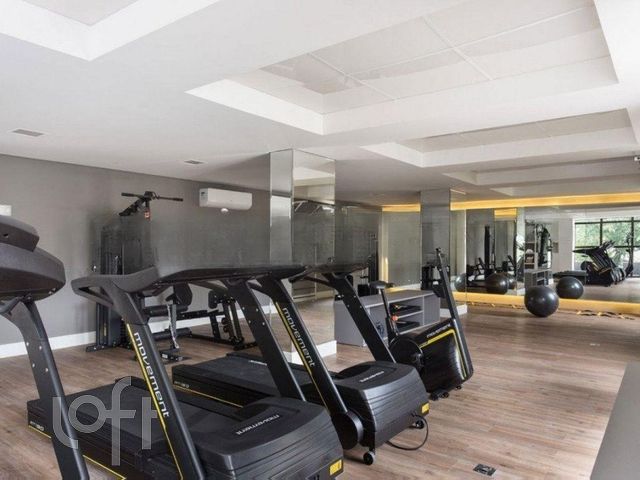 Apartamento com 308m², 3 dormitórios, 3 suítes, 4 vagas, Petrópolis em Porto Alegre