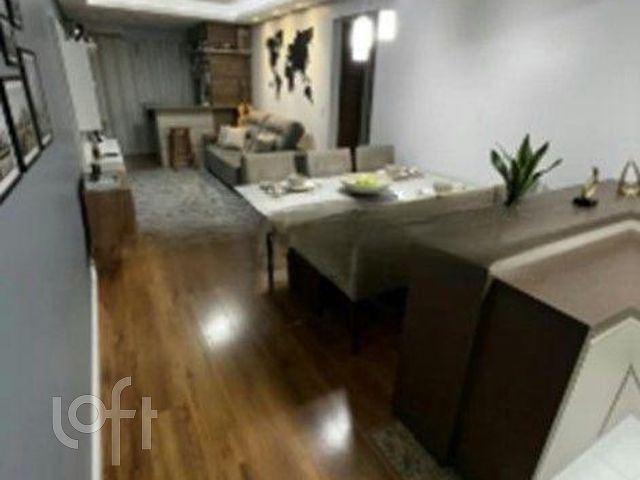 Apartamento com 74m², 2 dormitórios, 2 vagas, Petrópolis em Porto Alegre