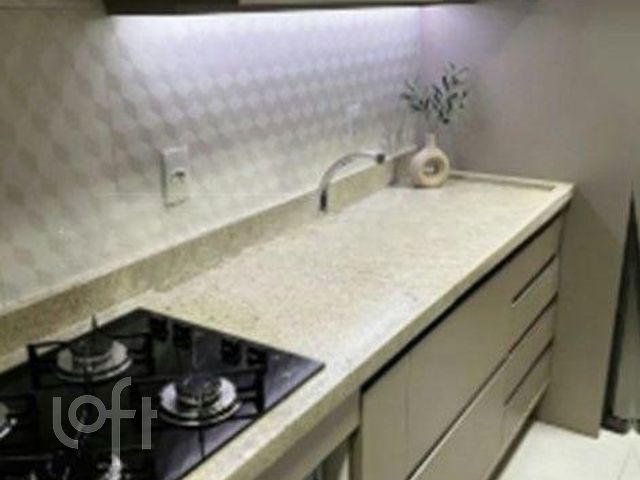 Apartamento com 74m², 2 dormitórios, 2 vagas, Petrópolis em Porto Alegre