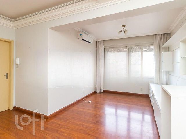 Apartamento com 105m², 3 dormitórios, 1 suíte, 1 vaga, Bom Fim em Porto Alegre