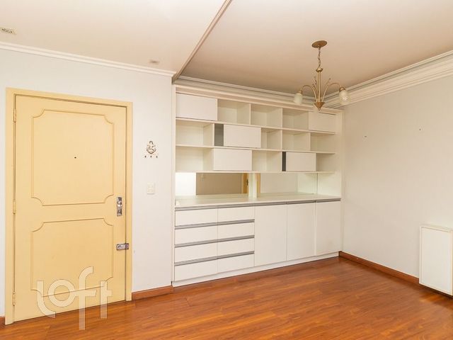 Apartamento com 105m², 3 dormitórios, 1 suíte, 1 vaga, Bom Fim em Porto Alegre