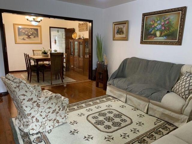 Casa com 152m², 4 dormitórios, 1 suíte, 4 vagas, Chácara das Pedras em Porto Alegre