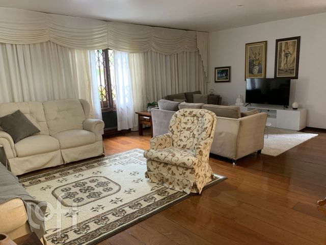 Casa com 152m², 4 dormitórios, 1 suíte, 4 vagas, Chácara das Pedras em Porto Alegre