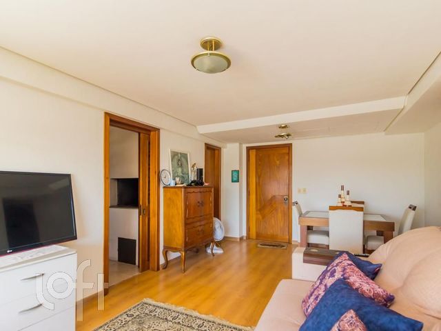 Apartamento com 90m², 3 dormitórios, 1 suíte, Praia de Belas em Porto Alegre