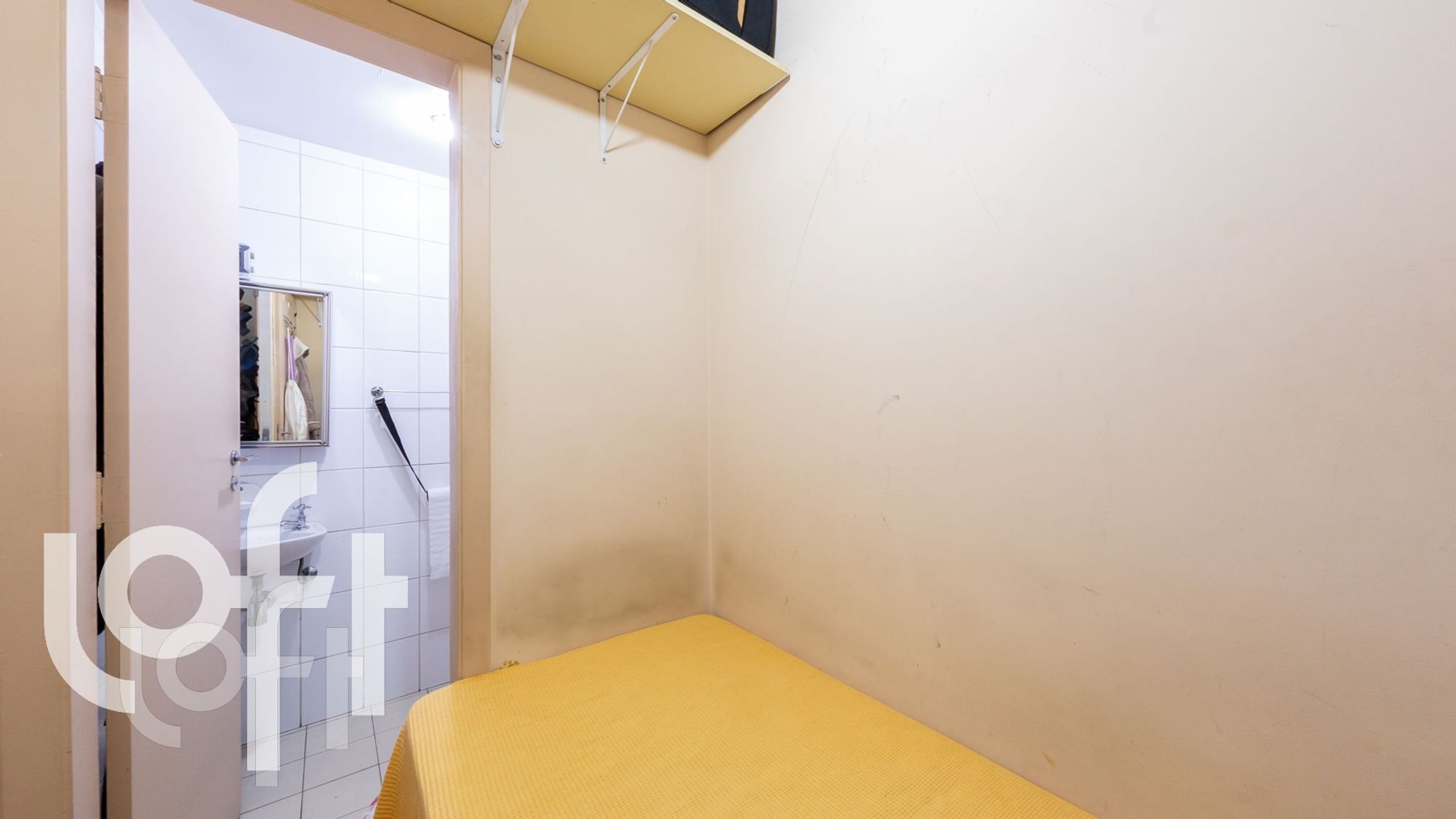 Apartamento à venda com 3 quartos, 94m² - Foto 2