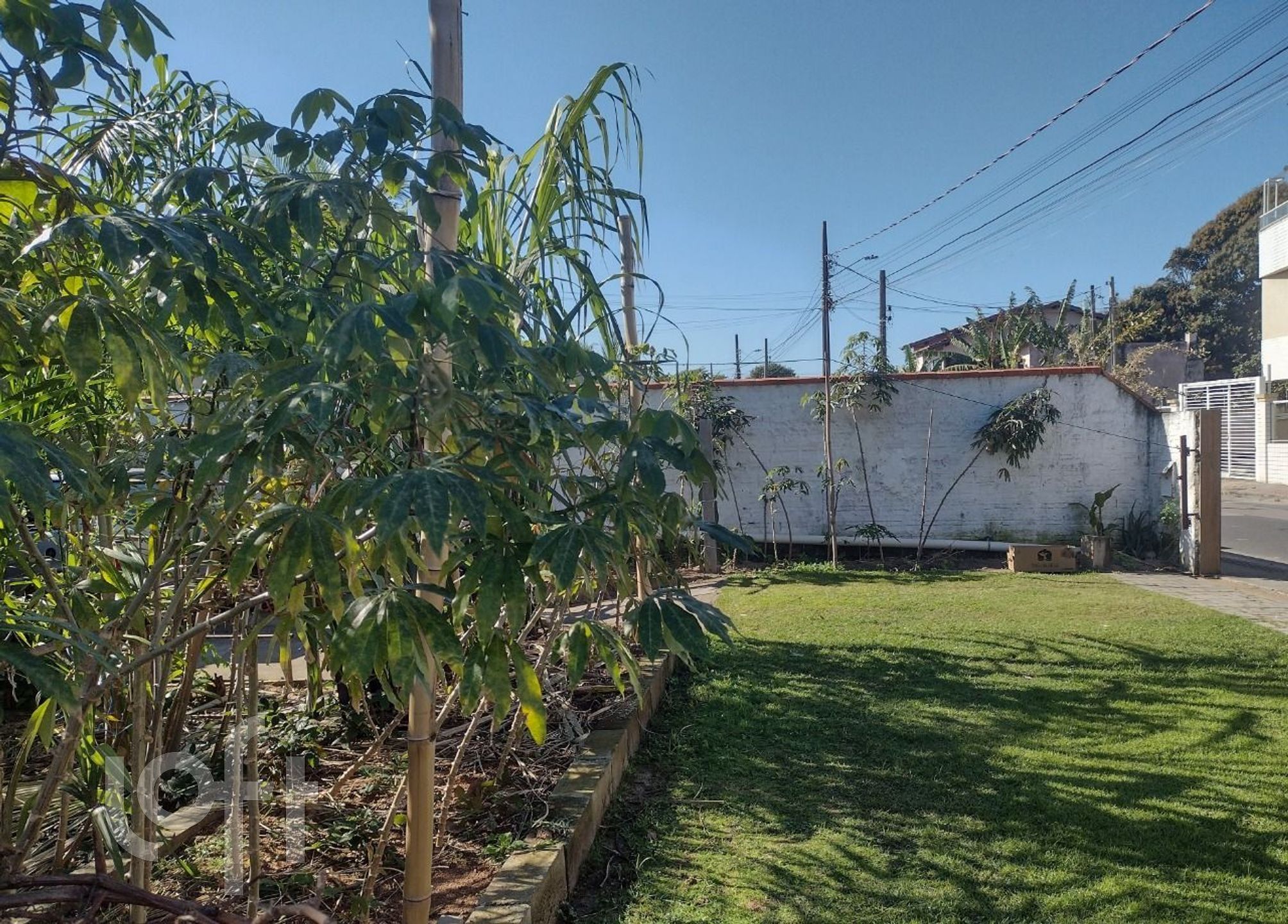 Casa à venda em Ingleses com 133 m², 5 quartos, 2 suítes, 3 vagas