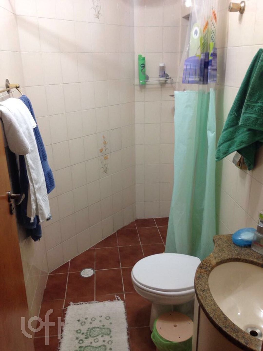 Apartamento à venda com 2 quartos, 70m² - Foto 2