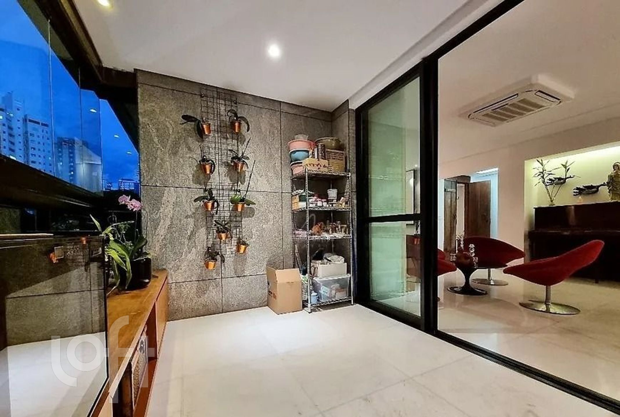 Apartamento à venda com 4 quartos, 220m² - Foto 6