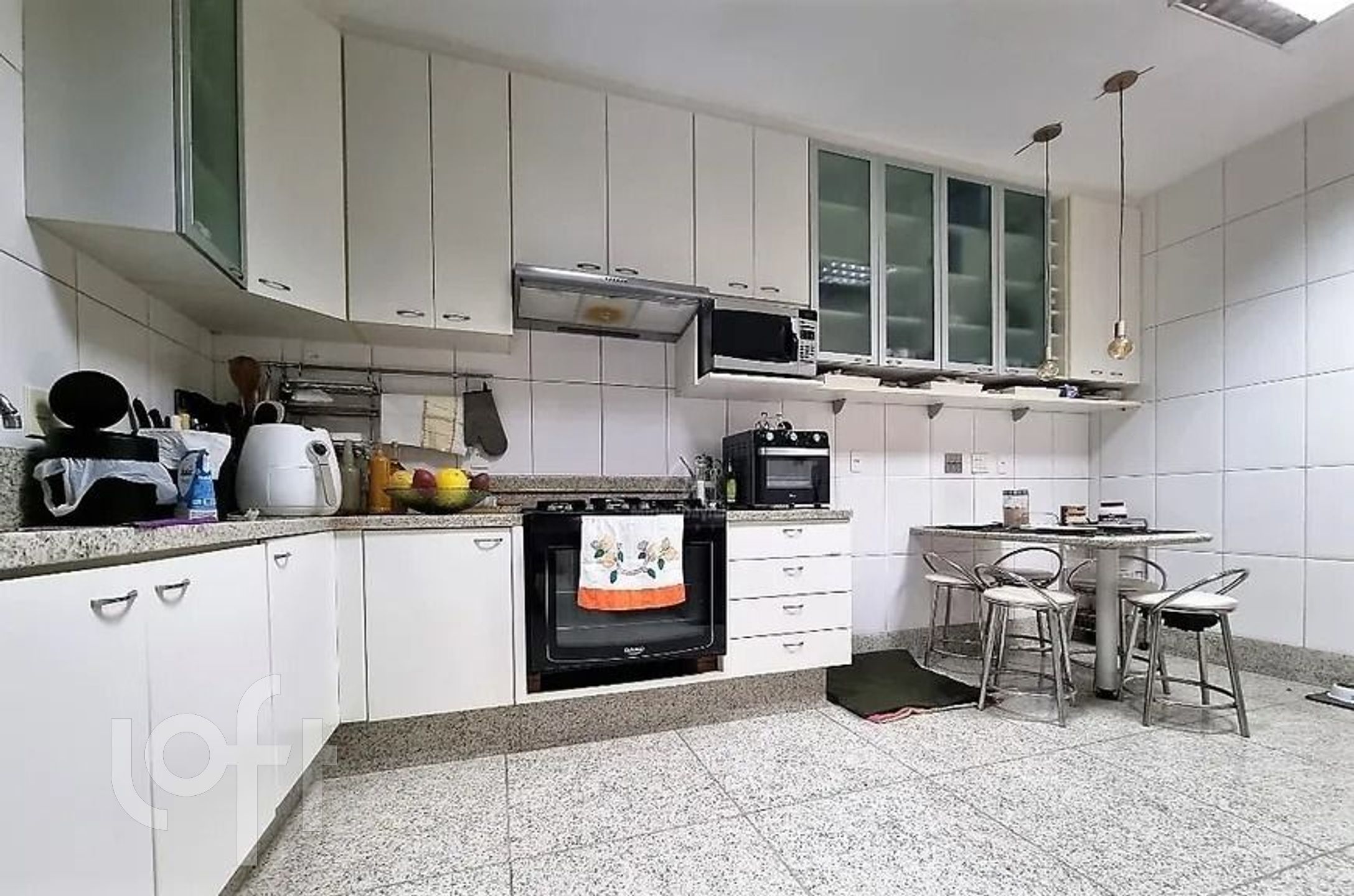 Apartamento à venda com 4 quartos, 220m² - Foto 13