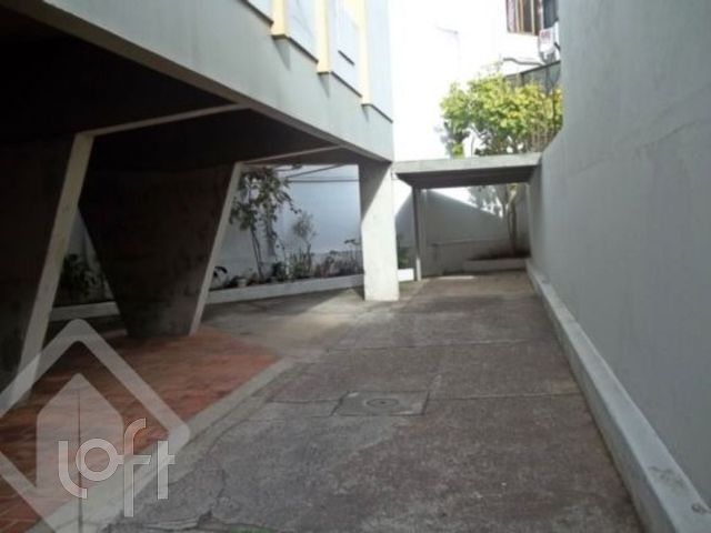 Apartamento com 73m², 2 dormitórios, 1 suíte, 1 vaga, Petrópolis em Porto Alegre