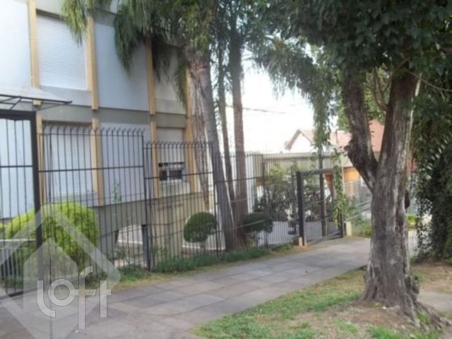 Apartamento com 73m², 2 dormitórios, 1 suíte, 1 vaga, Petrópolis em Porto Alegre