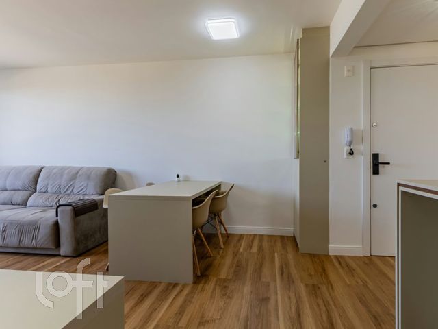 Apartamento com 53m², 1 dormitório, 1 suíte, 1 vaga, Três Figueiras em Porto Alegre