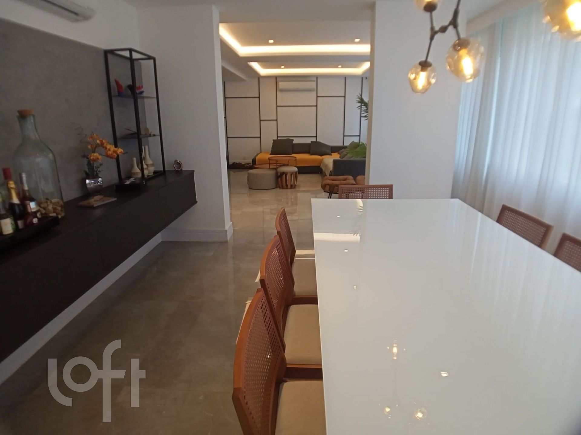 Apartamento à venda com 3 quartos, 210m² - Foto 15