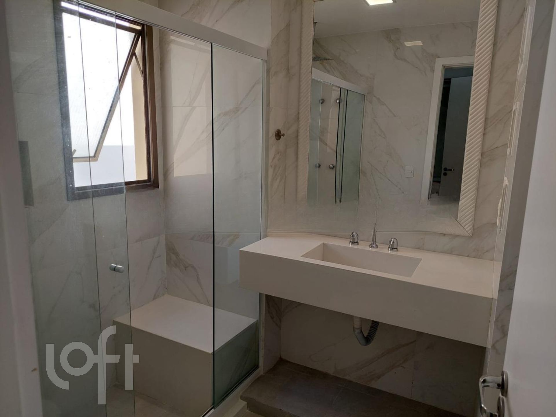 Apartamento à venda com 4 quartos, 195m² - Foto 25