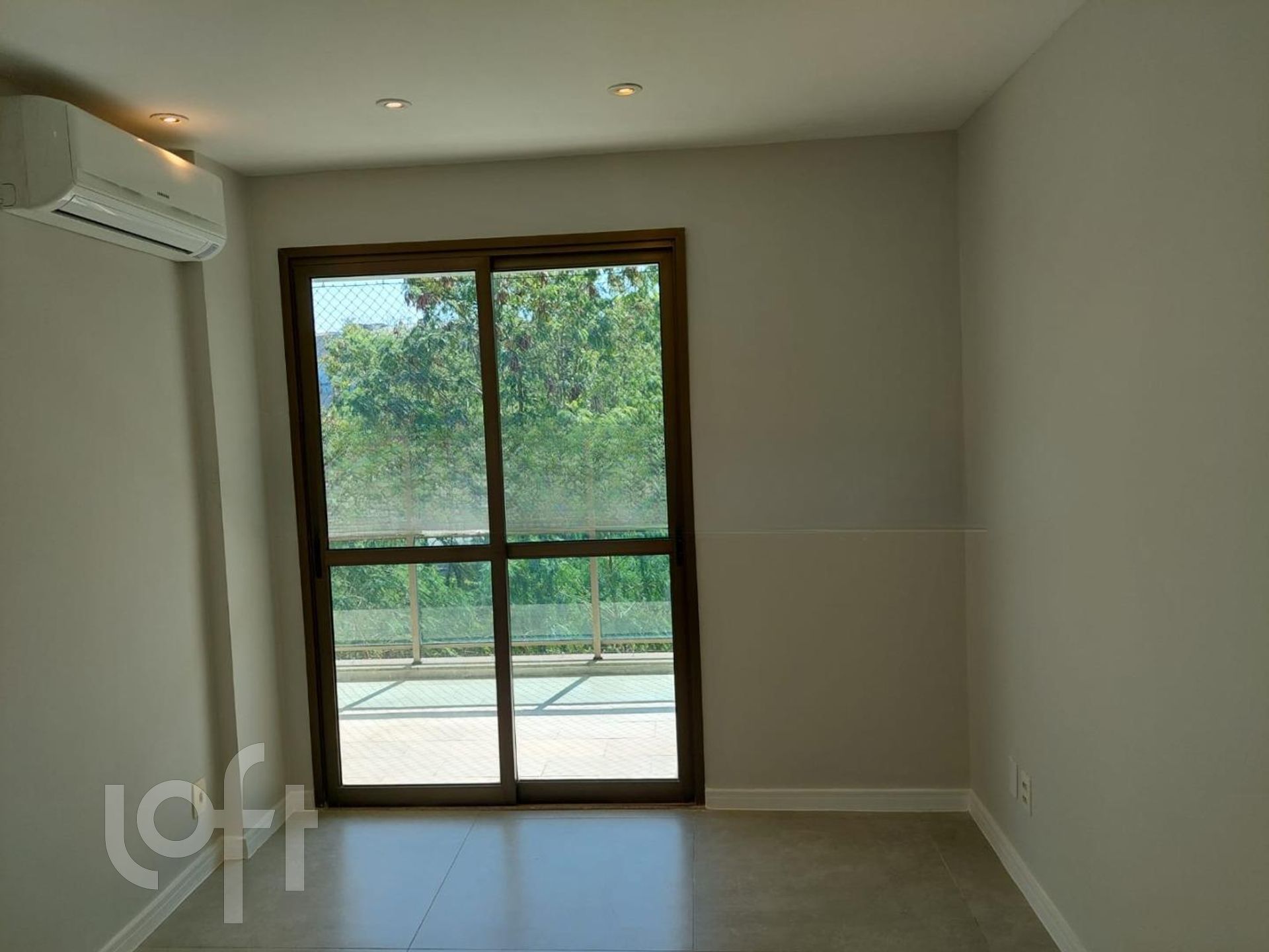 Apartamento à venda com 4 quartos, 195m² - Foto 29