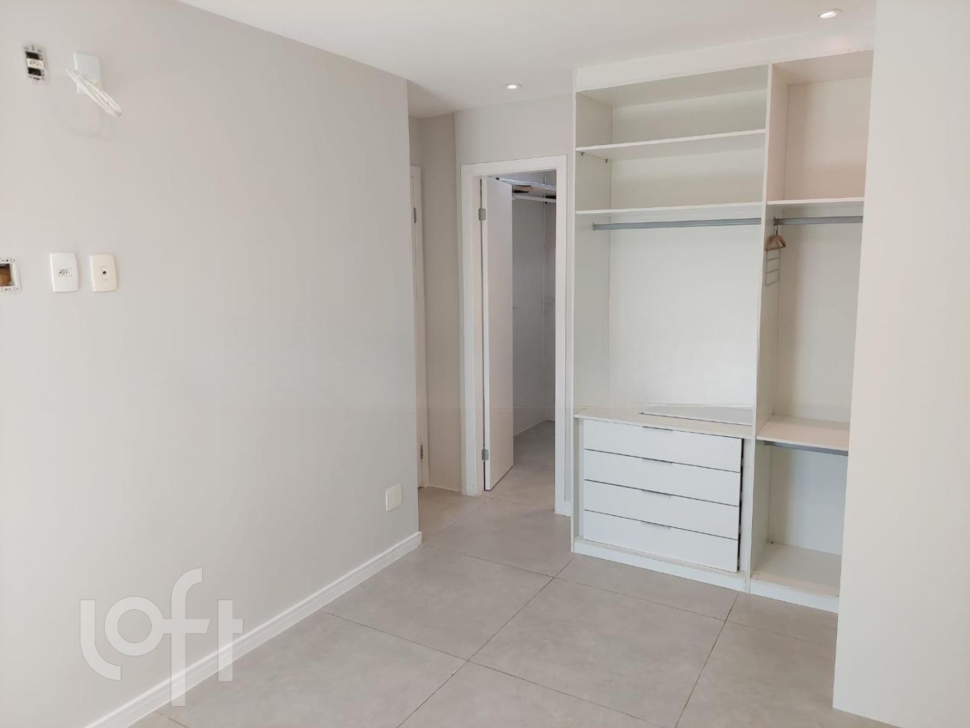 Apartamento à venda com 4 quartos, 195m² - Foto 30