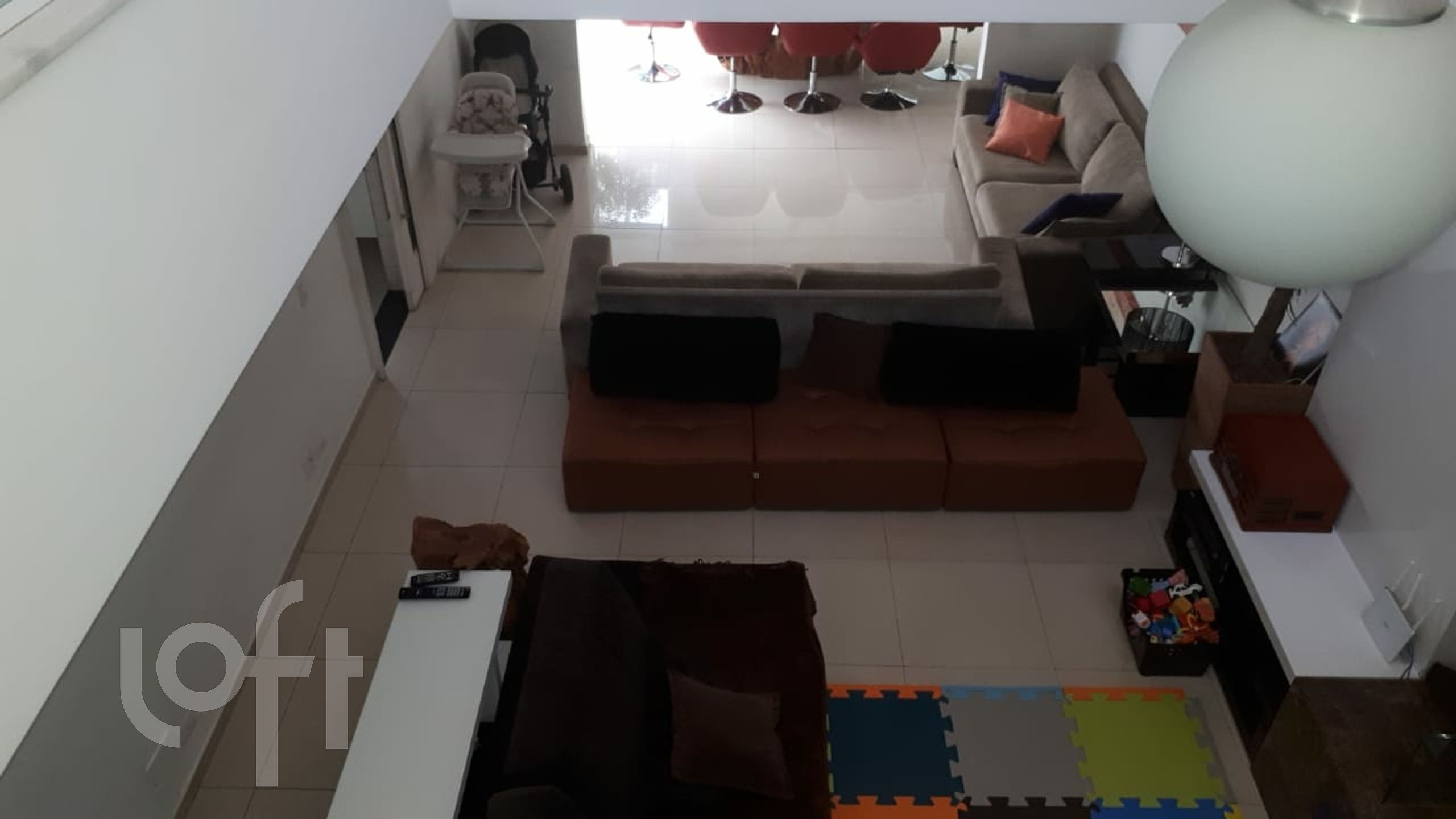 Casa de Condomínio à venda com 5 quartos, 300m² - Foto 4