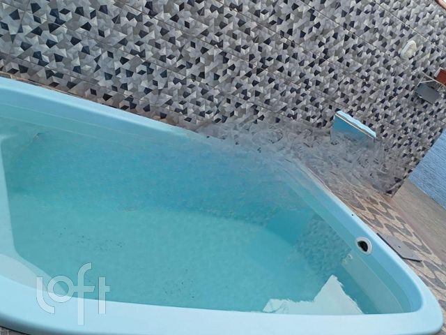 Casa com 208m², 2 dormitórios no bairro Harmonia em Canoas para Comprar