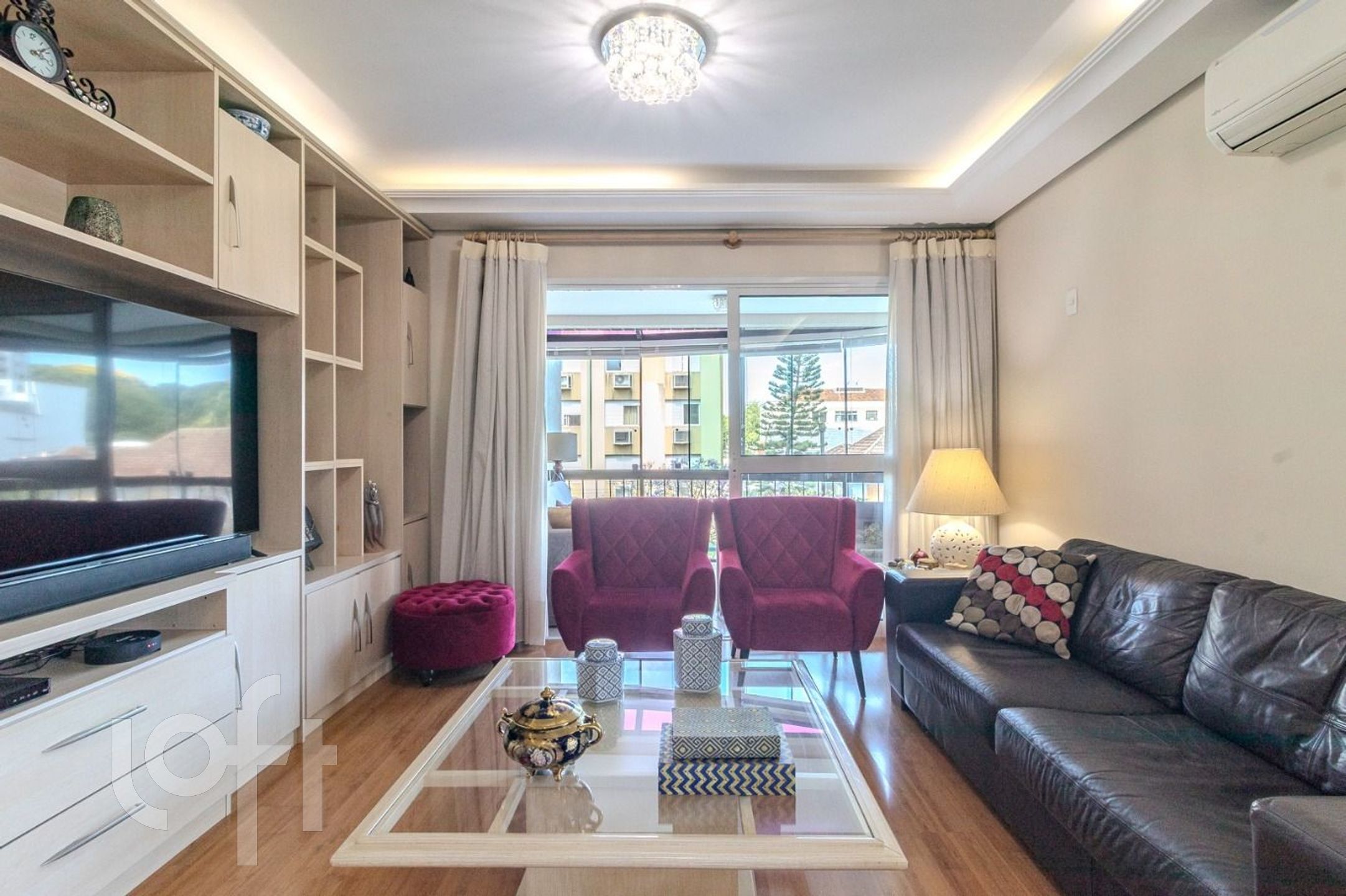 Apartamento com 120m², 3 dormitórios, 1 suíte, 2 vagas, Higienópolis em Porto Alegre