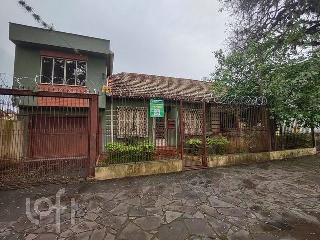 Casa com 117m², 3 dormitórios, 2 vagas, Jardim Botânico em Porto Alegre