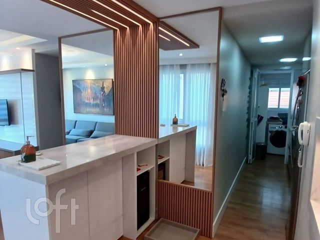 Apartamento com 61m², 2 dormitórios, 1 suíte, 1 vaga, Petrópolis em Porto Alegre