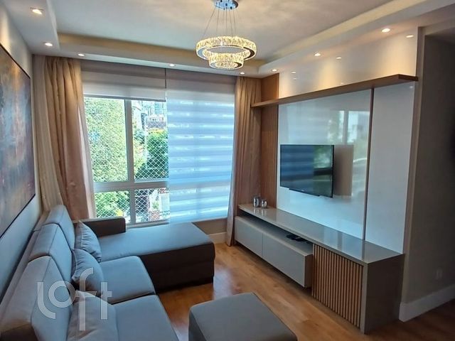 Apartamento com 61m², 2 dormitórios, 1 suíte, 1 vaga, Petrópolis em Porto Alegre