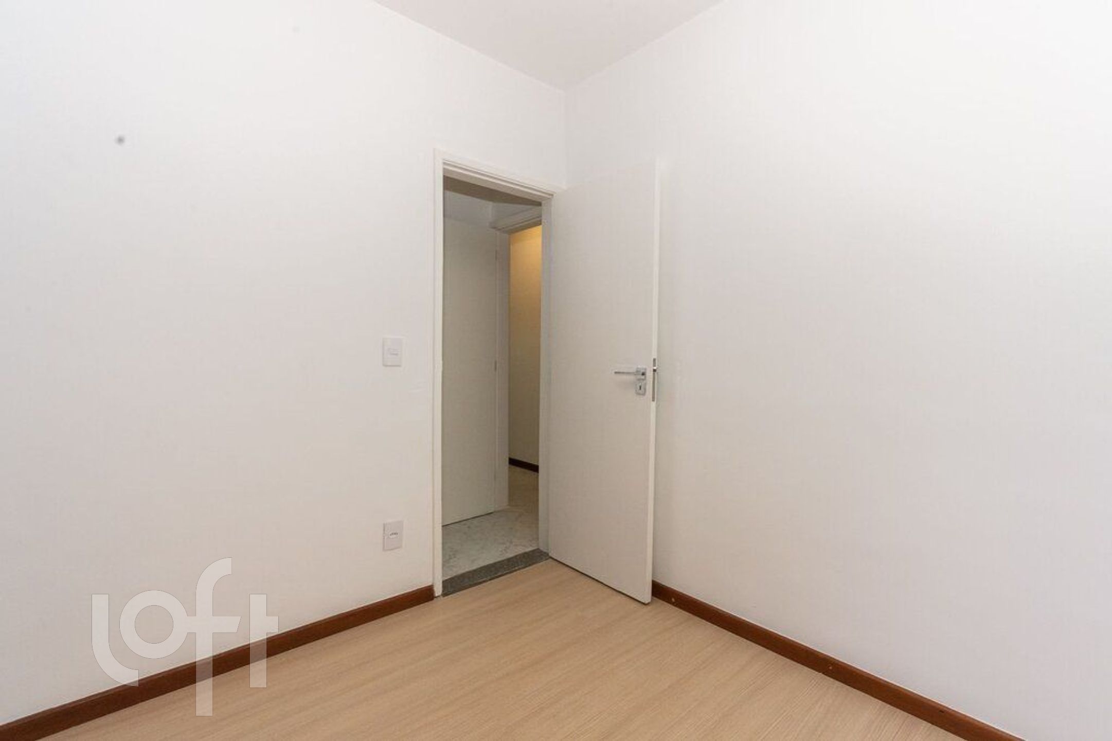 Apartamento à venda com 3 quartos, 94m² - Foto 8