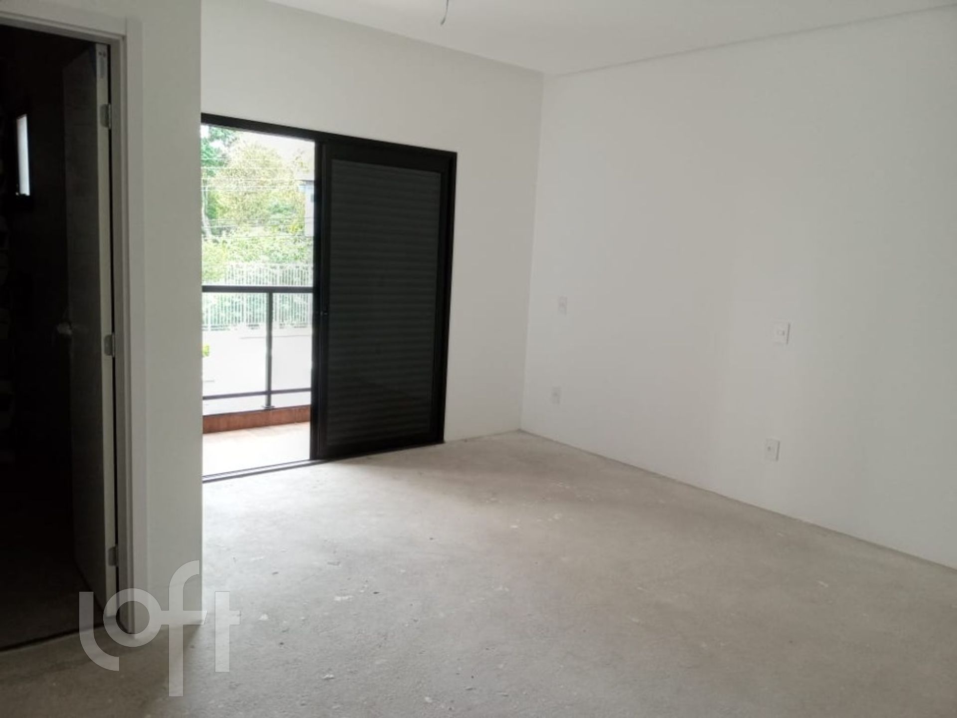 Casa à venda com 4 quartos, 160m² - Foto 1