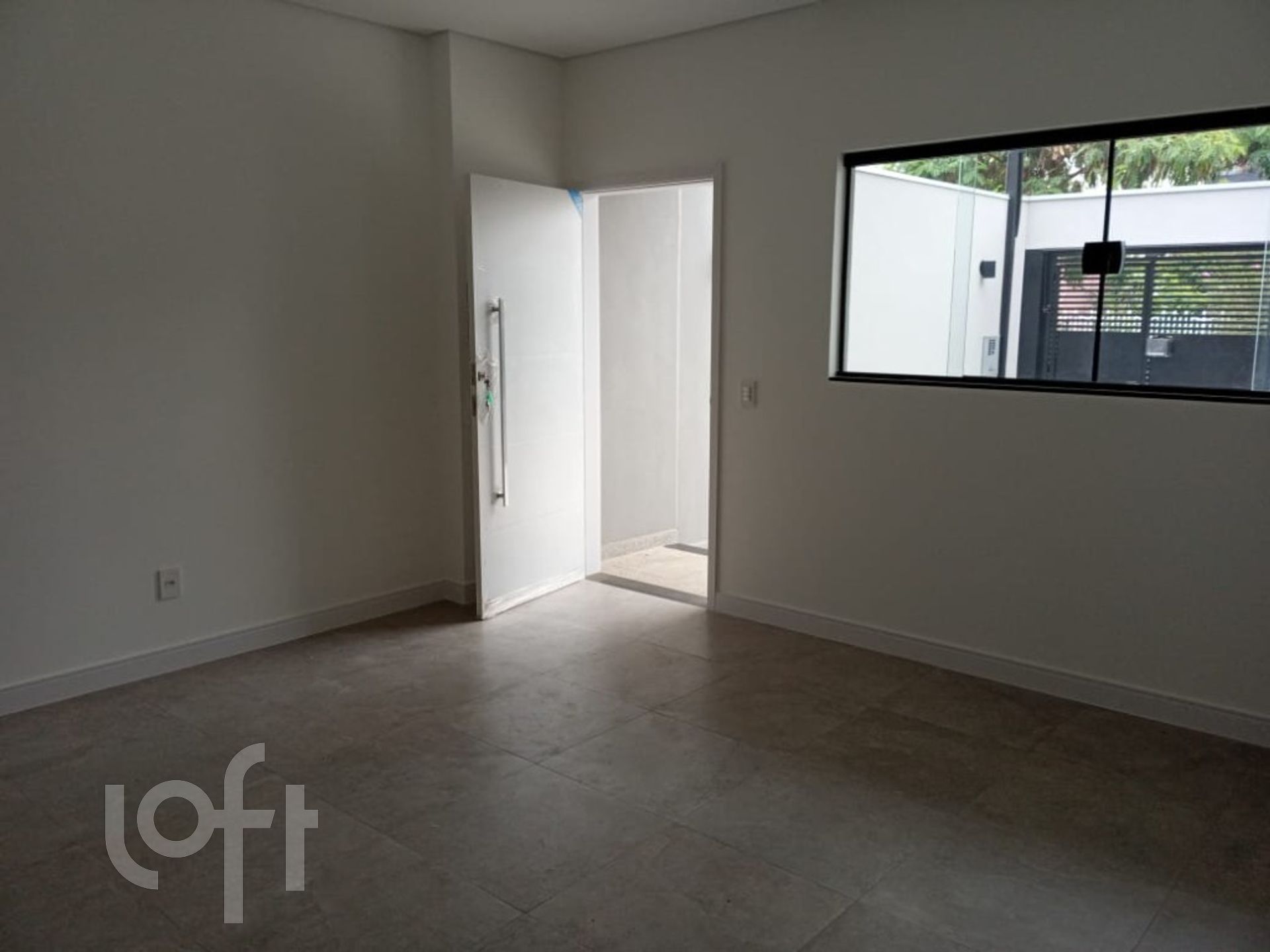 Casa à venda com 4 quartos, 160m² - Foto 5