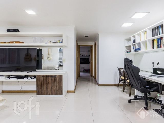 Apartamento com 58m², 2 dormitórios, 1 suíte, 1 vaga, Bom Fim em Porto Alegre