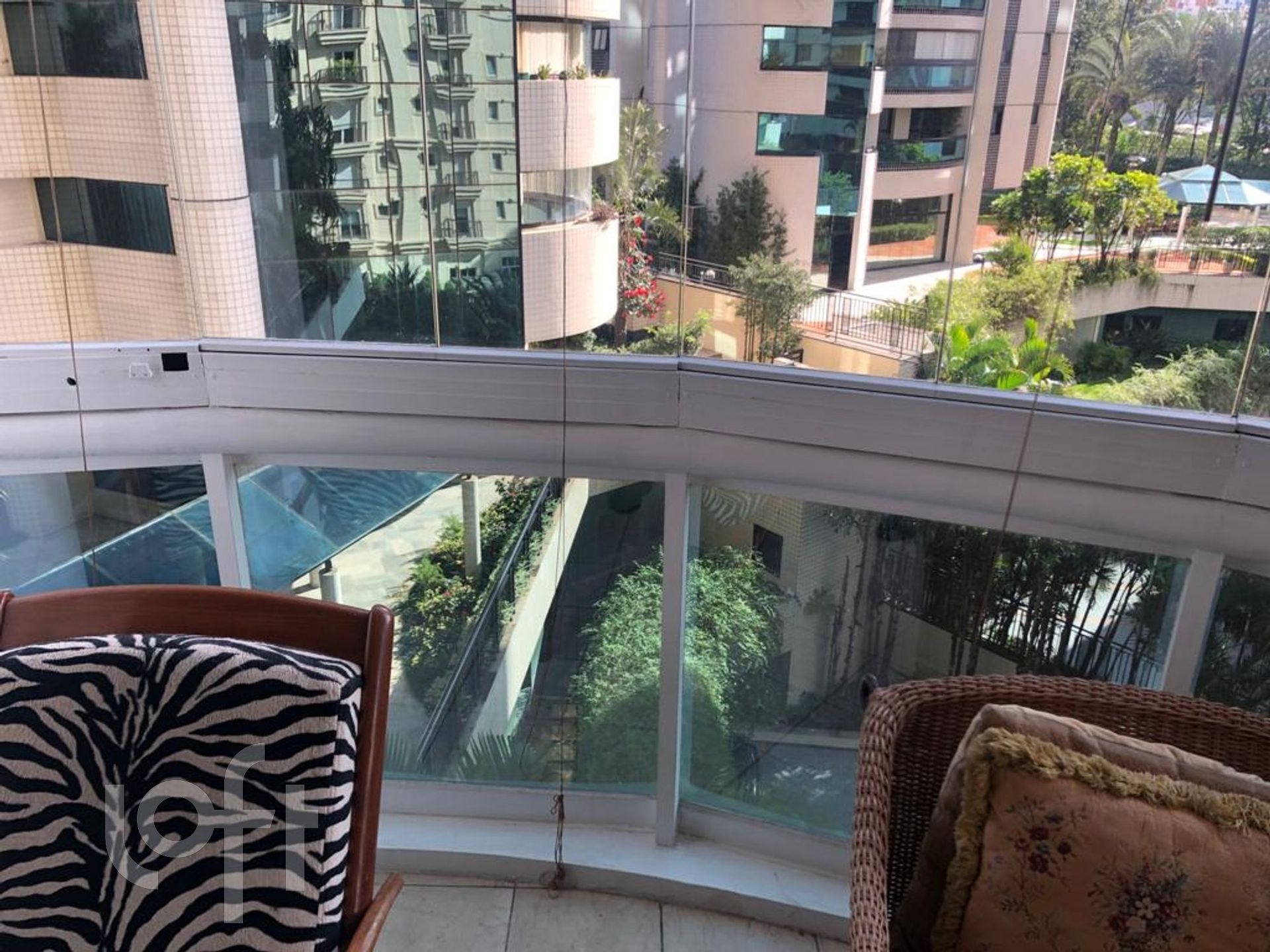 Apartamento à venda com 4 quartos, 288m² - Foto 5