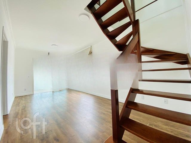 Apartamento com 180m², 3 dormitórios, 1 suíte, 2 vagas, Rio Branco em Porto Alegre