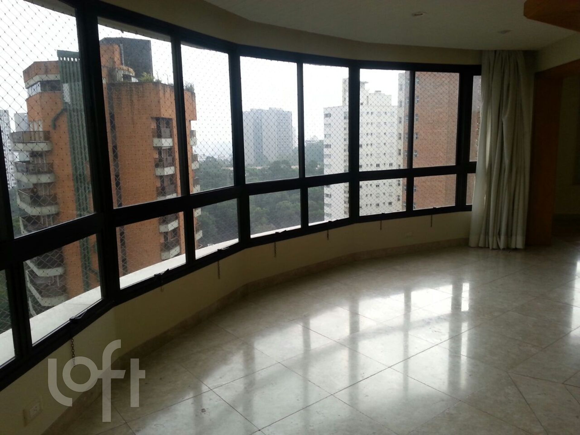 Apartamento à venda com 4 quartos, 255m² - Foto 4