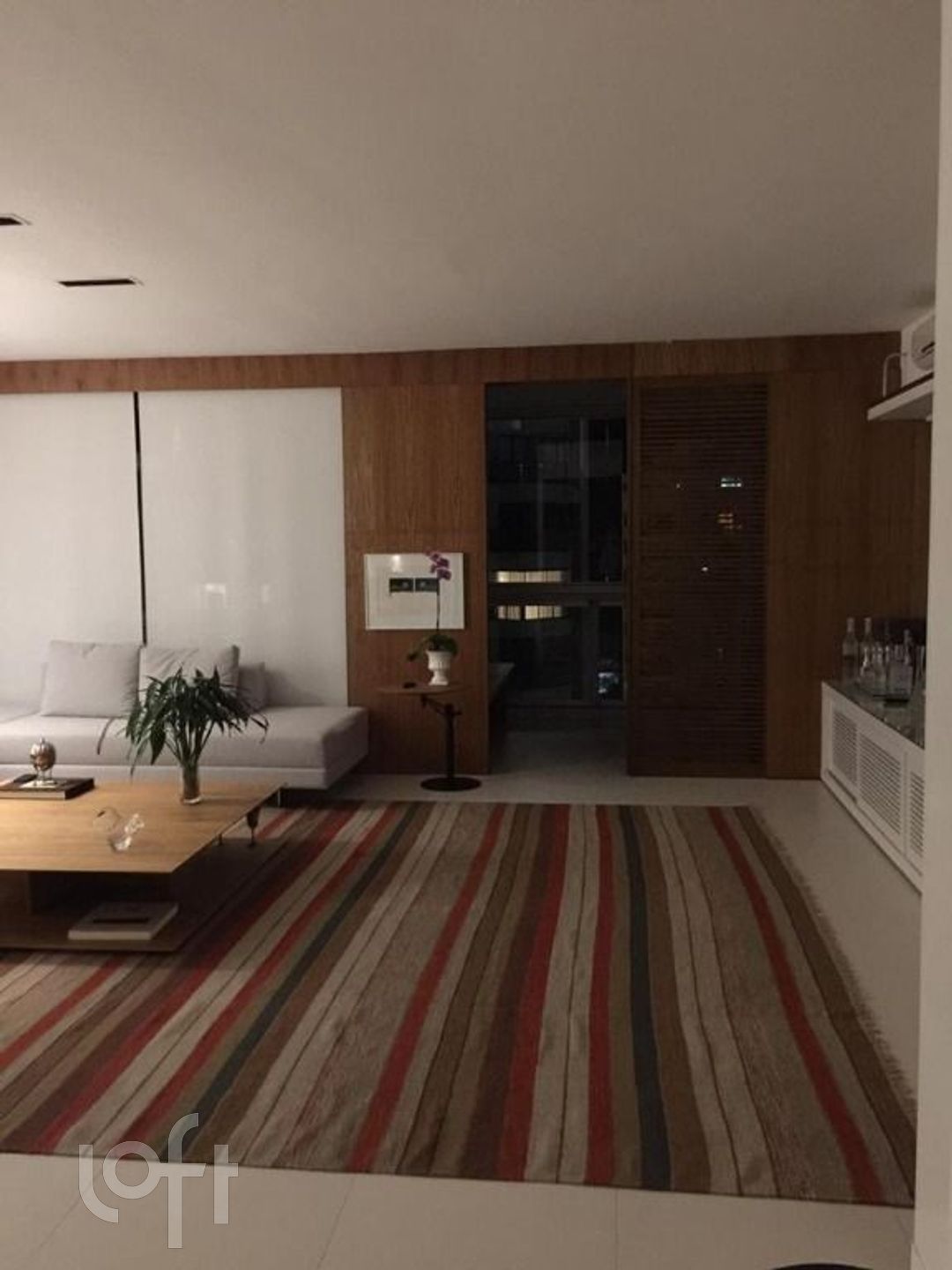 Apartamento à venda com 3 quartos, 180m² - Foto 4