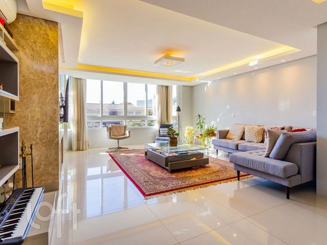 Casa com 352m², 4 dormitórios, 3 suítes, 2 vagas, Chácara das Pedras em Porto Alegre