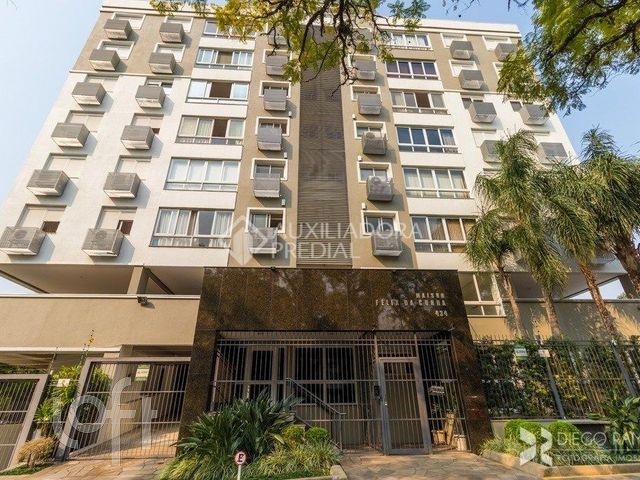 Apartamento com 60m², 2 dormitórios, 1 vaga, Floresta em Porto Alegre
