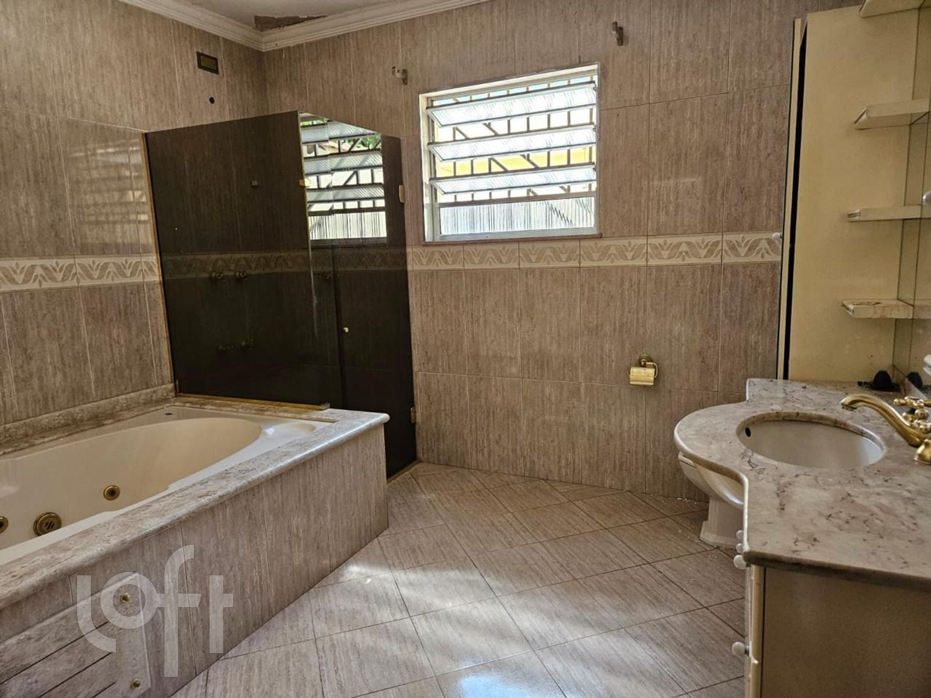 Casa à venda com 3 quartos, 228m² - Foto 11